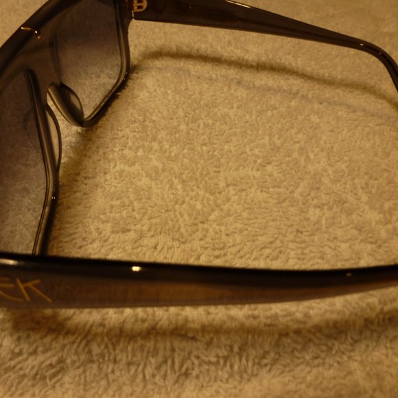 EMMANUELLE KHANH PARIS BM10640 Sunglasses (New!) - Picture 3 of 6